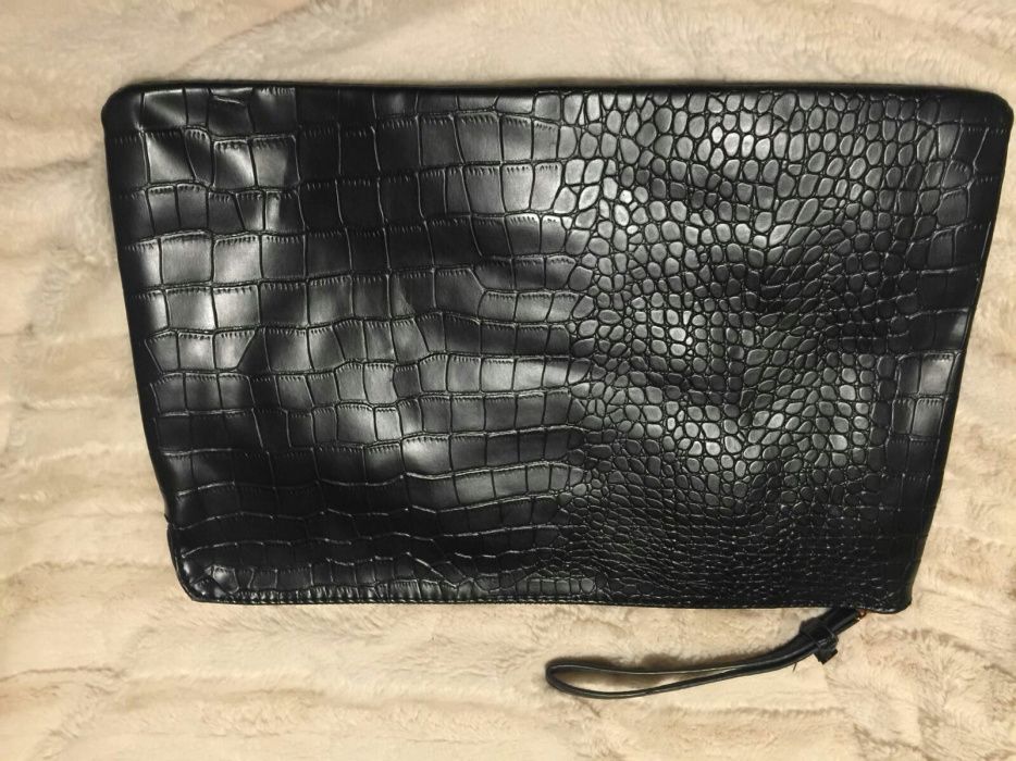 Saco envelope em pele preto