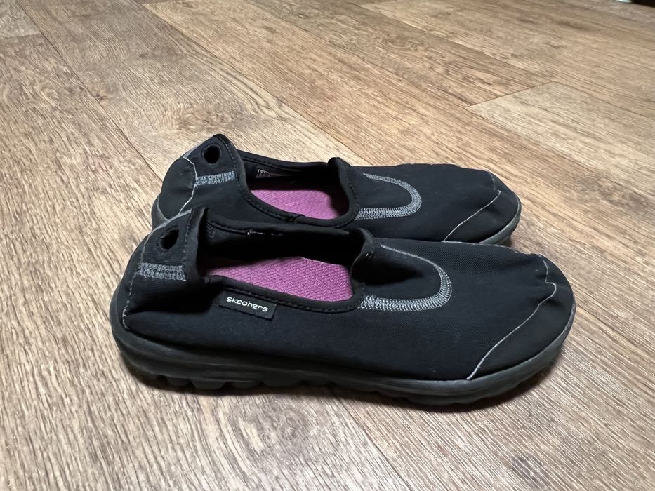 Кросівки сліпони мокасини кеди легкі Skechers
