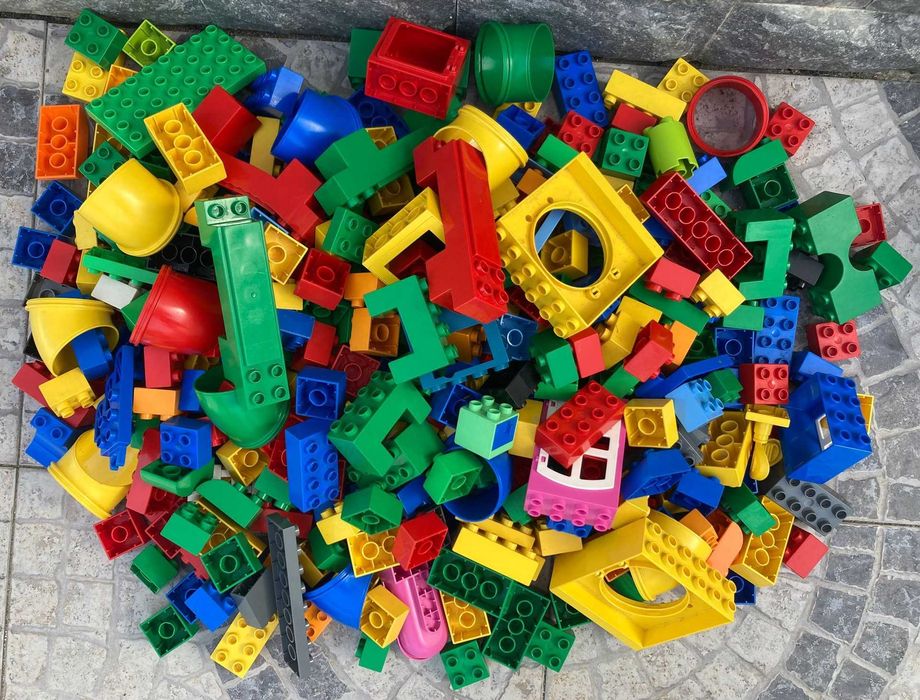 Conjunto de 359 Peças Variadas LEGO Duplo