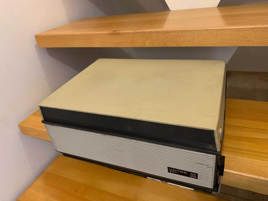 Sprzedam magnetofon szpulowy ZK 140