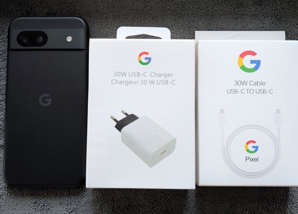 Google pixel 8a 8/128Gb 120Hz Black 16 Android UNLOCKED!