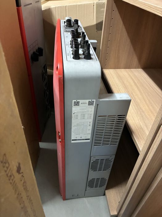 Zestaw montażowy do budowy instalacji PV (Wyprzedaż magazynowa) części inwertery, moduły, pozostałości