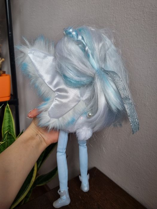 Moose Toys Dream Seekers Magical Fashion Doll Luna lalka materiałowa