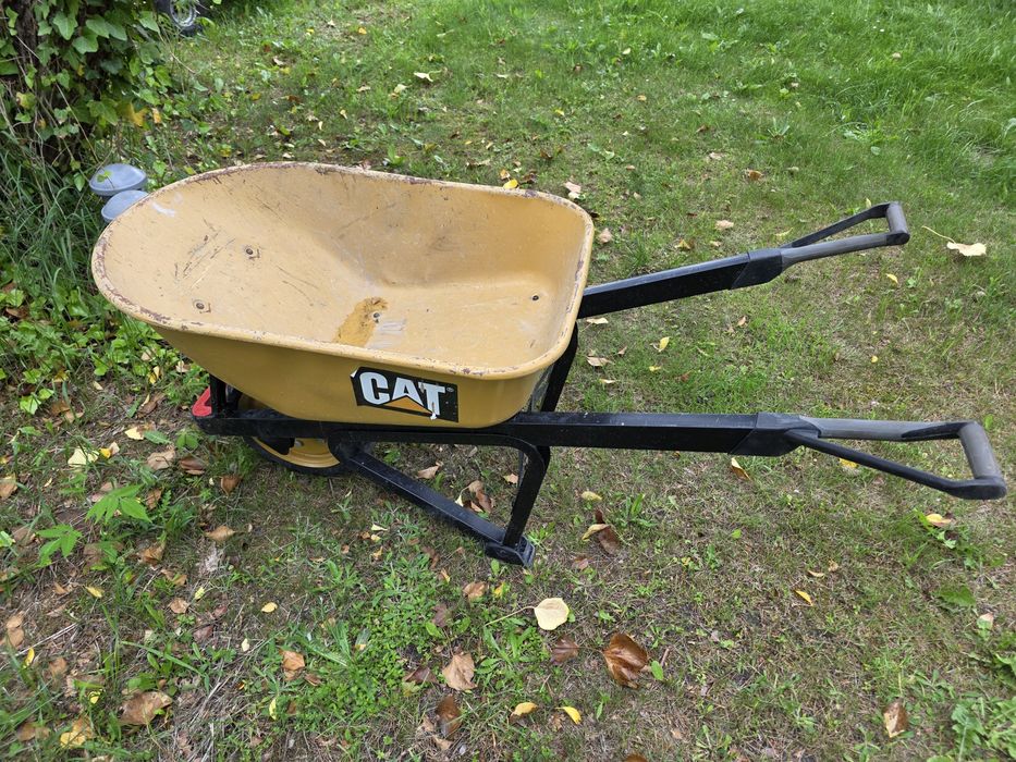 Taczka Cat Catepilar