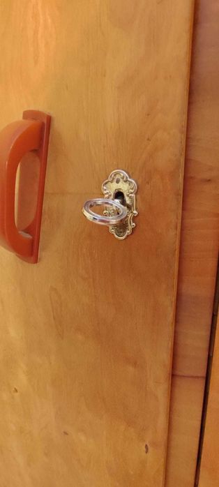 Szafa drewniana VINTAGE ubraniowa, czterodrzwiowa z gratisami zestawu!