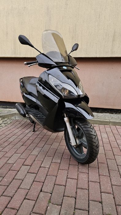 Piaggio x7 sport   300/125 gilera nexus  kat B lub zamiene transport