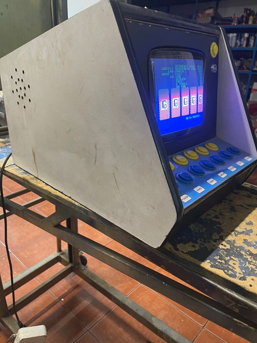 Vendo máquina de jogo