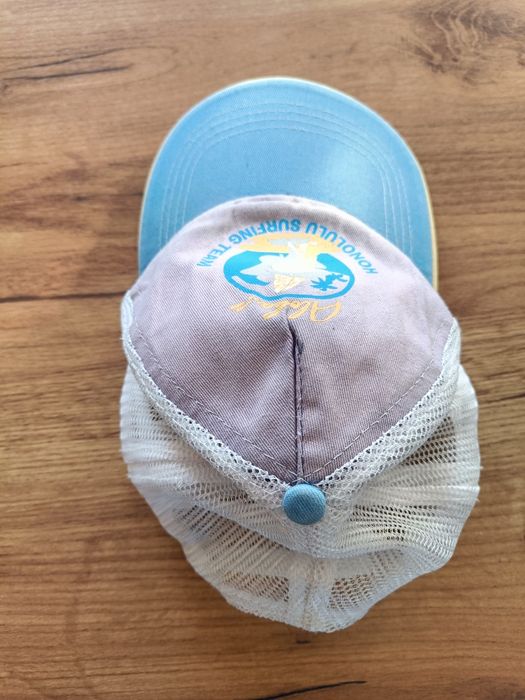 Czapka z daszkiem chłopięca z siateczką