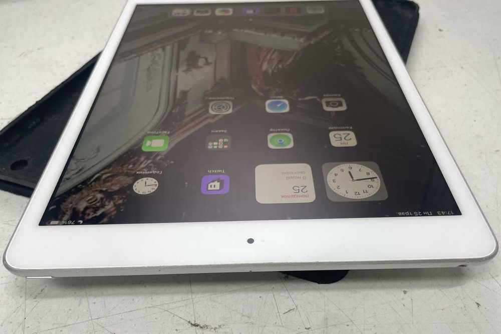 Планшет Apple iPad 10.2 (7 Gen) 2019 128GB (MW782) A2197 WiFI