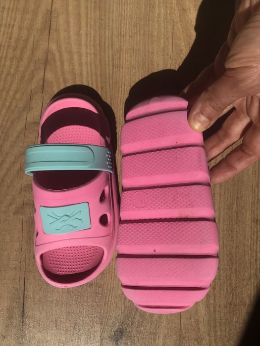 Sandálias menina de verão (2 pares pelo preço de um)