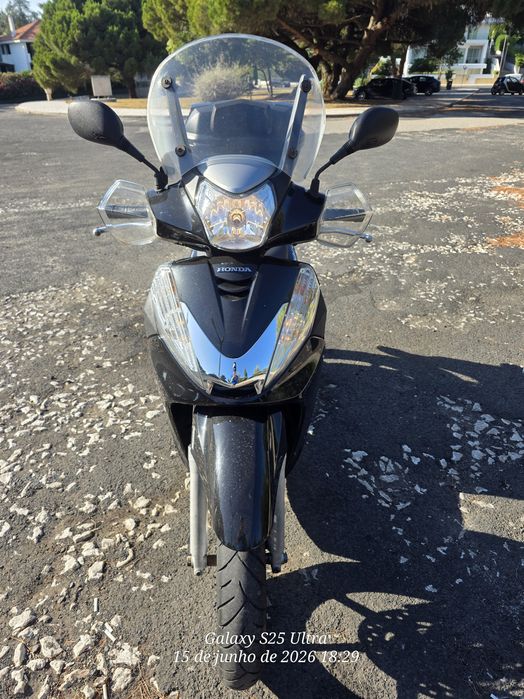 Honda SH300i possível troca por + cilindrada (reservada até sábado dia 5)