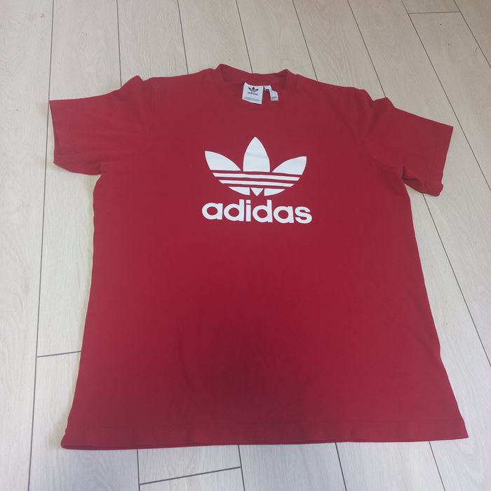 Футболка adidas адідас з принтом