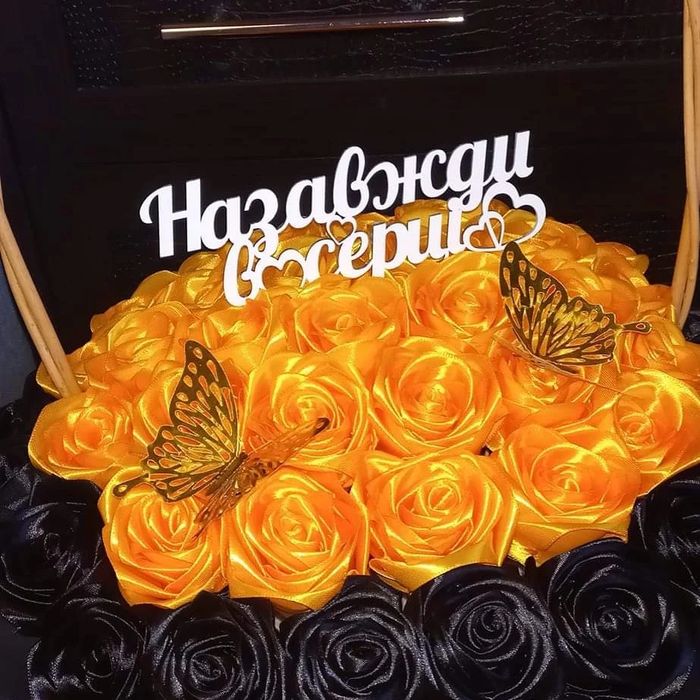 Букети з атласної стрічки