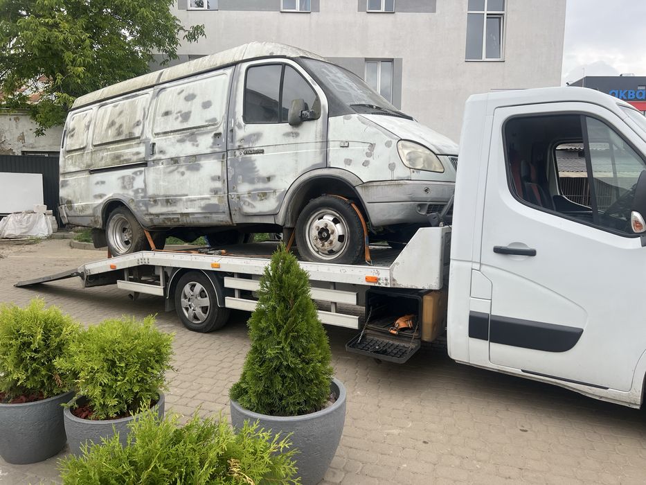 Послуги евакуатора Львівська область і Україна. Недорого