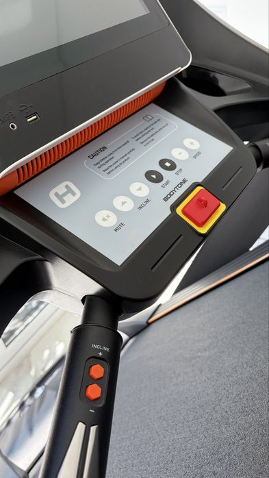 Passadeira de corrida Bodytone DT22WIFI — robusta e em excelente estado