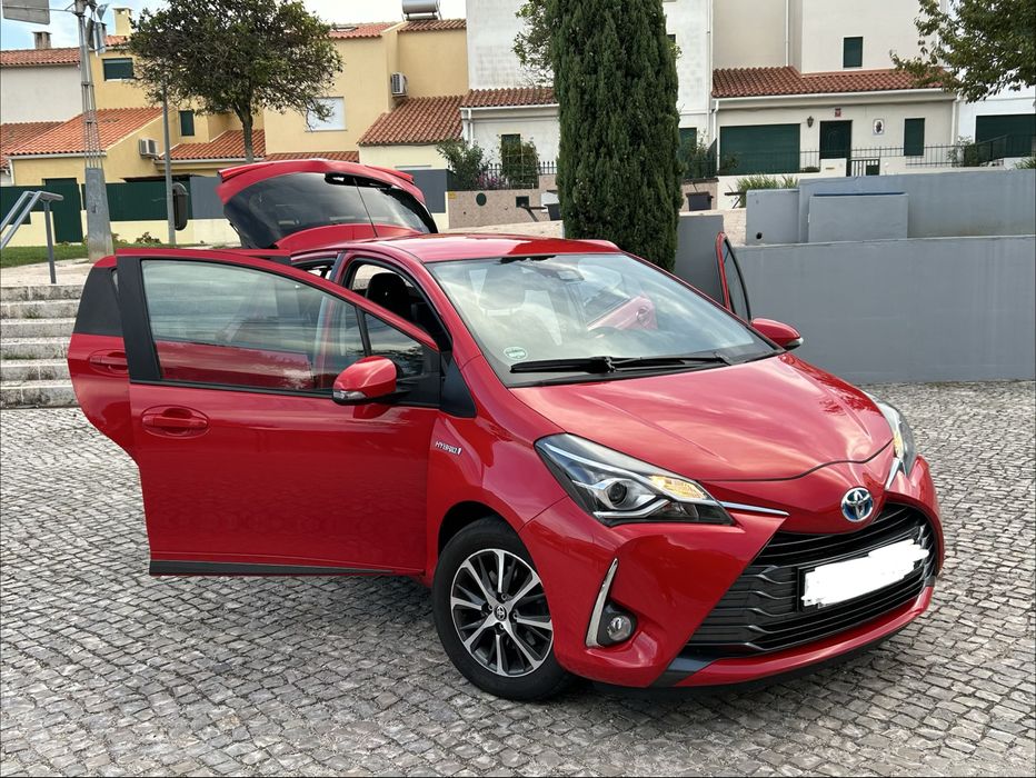 Toyota Yaris Y20 Club Hybrid | Automático | GPS | Câmara | Bancos Aquecidos
