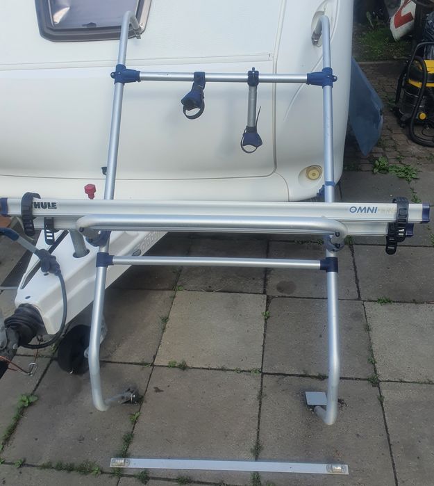 Bagażnik rowerowy na tył kampera przyczepy kempingowej Fiamma PRO C