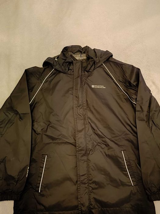 Kurtka przeciwdeszczowa chłopięca 146