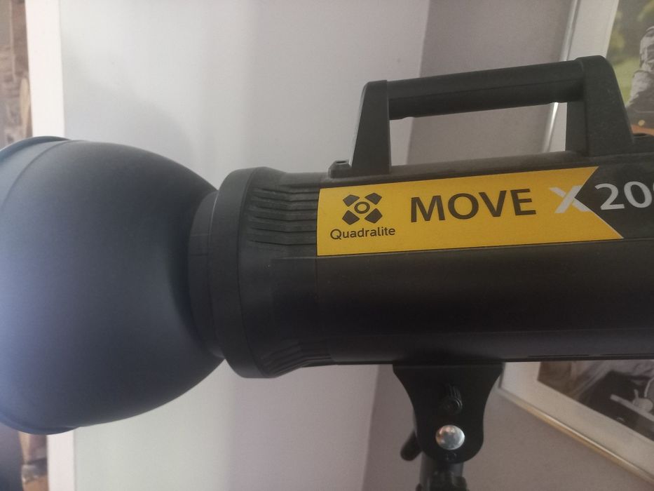 Lampa Quadralite Move X 200