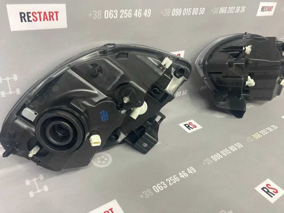 Фари передні чорні Renault Kangoo Рено Кенго фара 2003-2008 6061107E