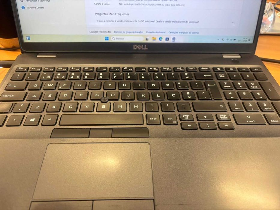 Portátil DELL Latitude