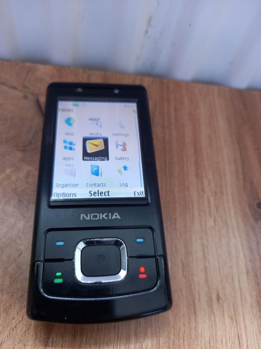Мобільний телефон Nokia 6500 Slide.