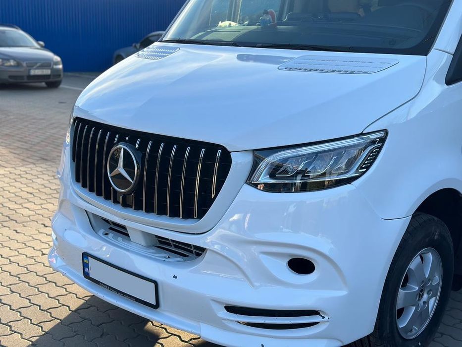 Mercedes Sprinter W907/W910 2018- рр. Передня решітка Panamericana GT Chrome Premium  V1 Без рамки