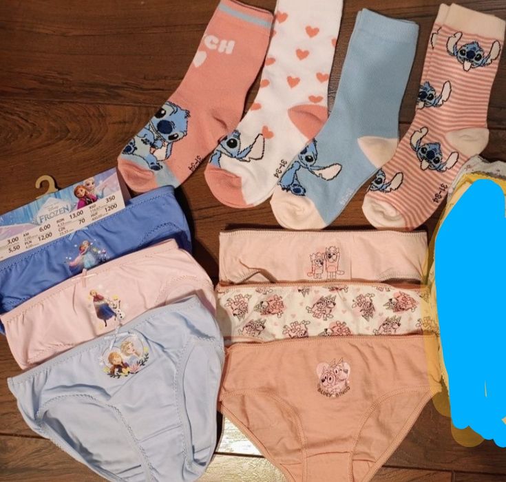 NOWE skarpetki i majteczki 122/128