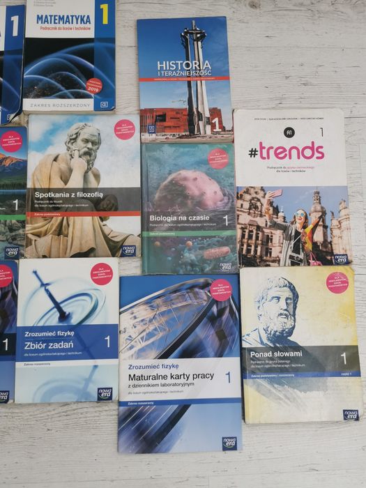 Książki do pierwszej klasy liceum i technikum