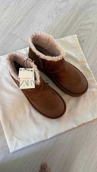 Уги новенькі від Zara