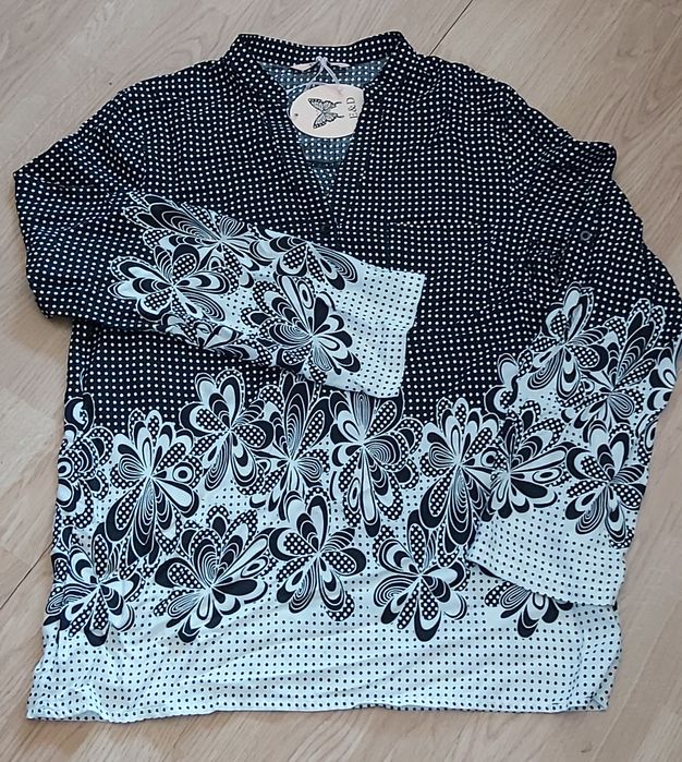Blusa preta e branca. 100% algodão. Tamanho M
