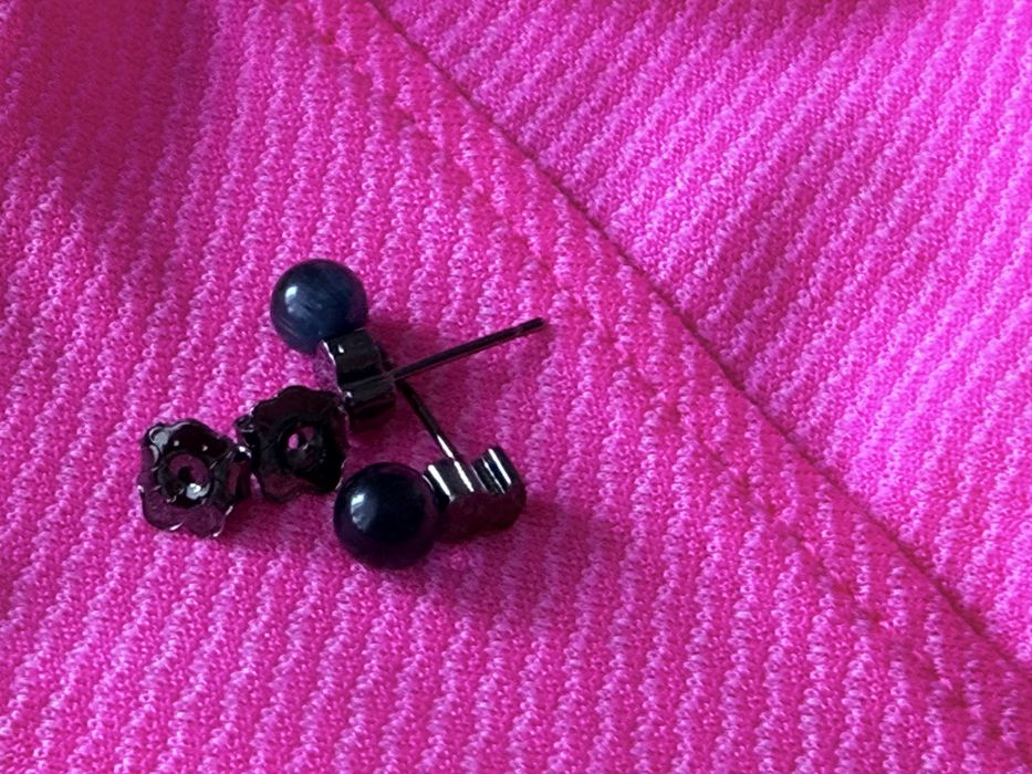 Color nowe kolczyki miś 0.6mm onyks