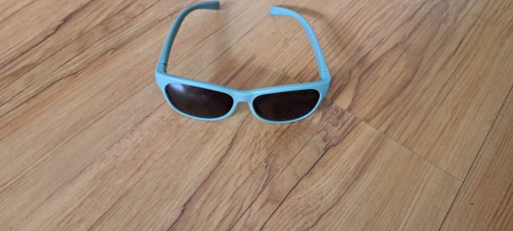 Okulary przeciwsłoneczne na dziecko