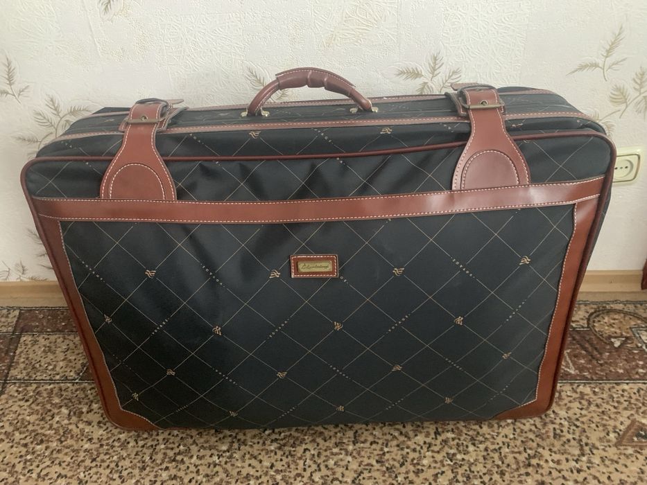 Валіза -чемодан