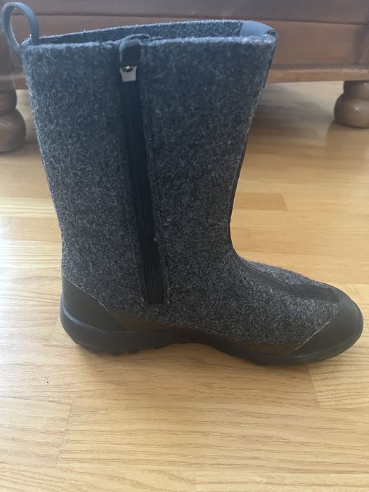 Валянки adidas б/у,як нові