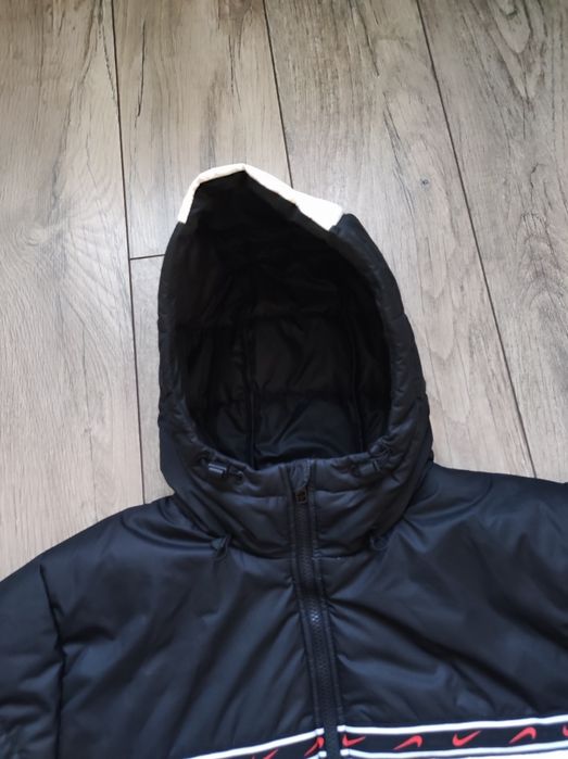 Фірмова чоловіка куртка мега легка