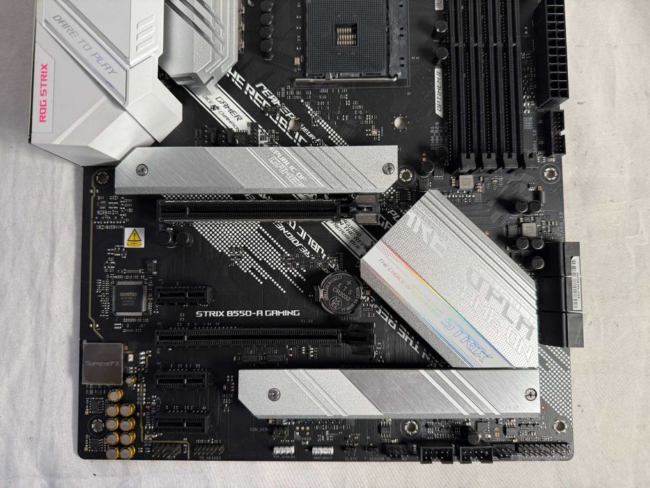 Płyta główna ATX ASUS ROG STRIX B550-A Gaming AM4