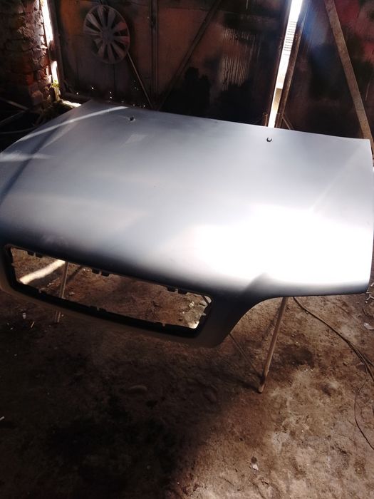 Капот вольво v40