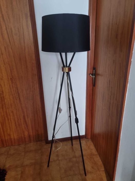 Mobilia quarto Cama Casal/Cabeceiras/GuardaRoupa