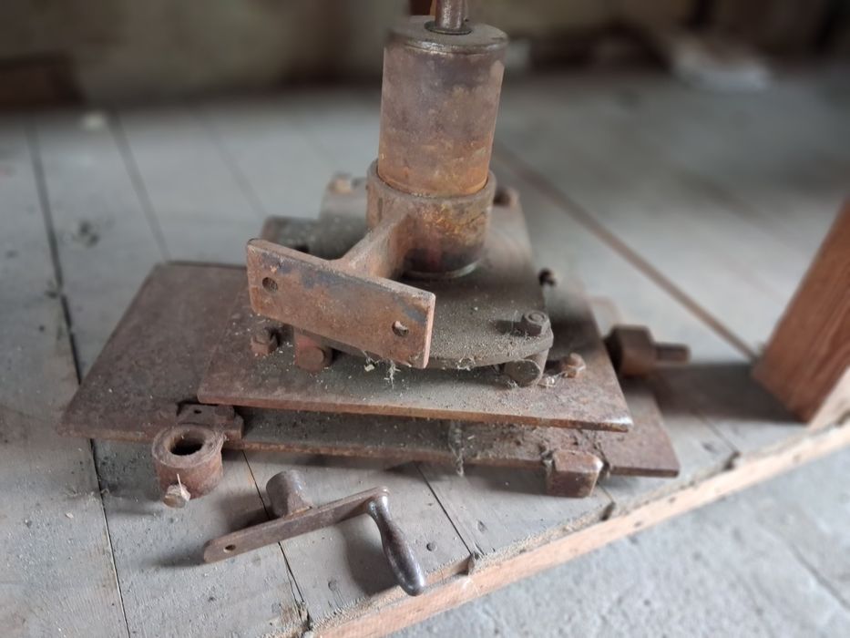 Stary używany SUPORT imak sanki do tokarki