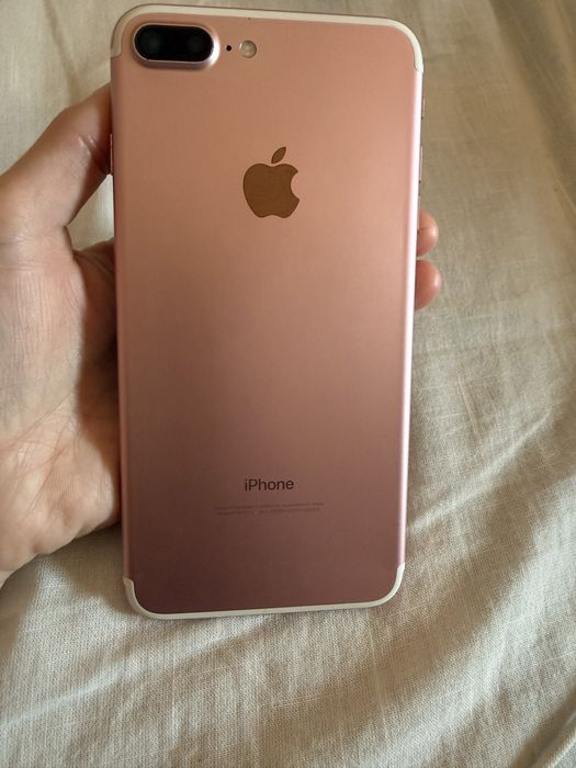 Продам iPhone 7 Plus