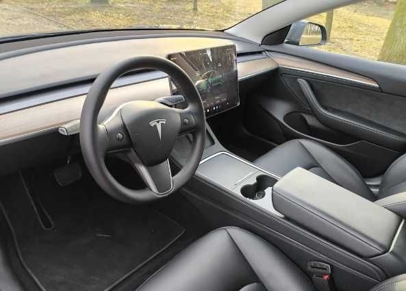 Tesla model 3 2022 Long range