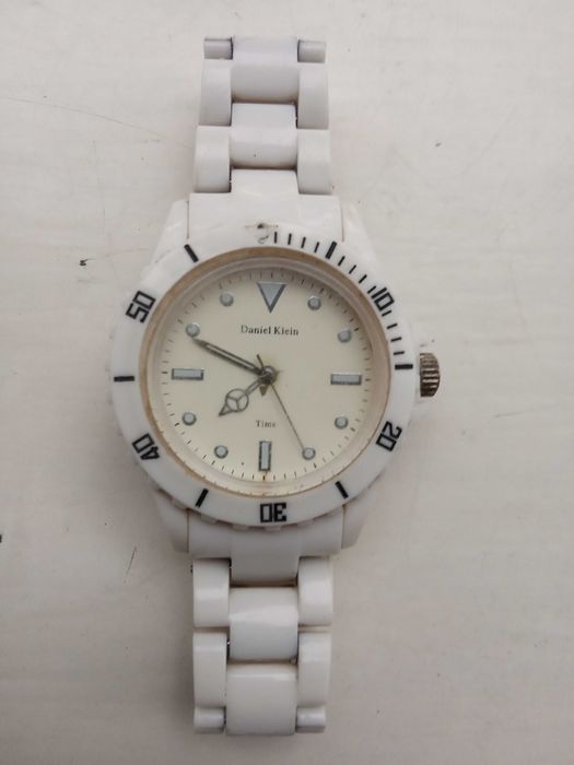 Часы кварцевые наручные Deniel Klein