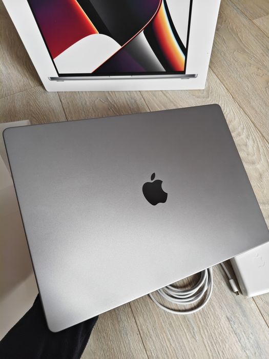 MacBook Pro 16", M1 Pro, 1TB/16GB