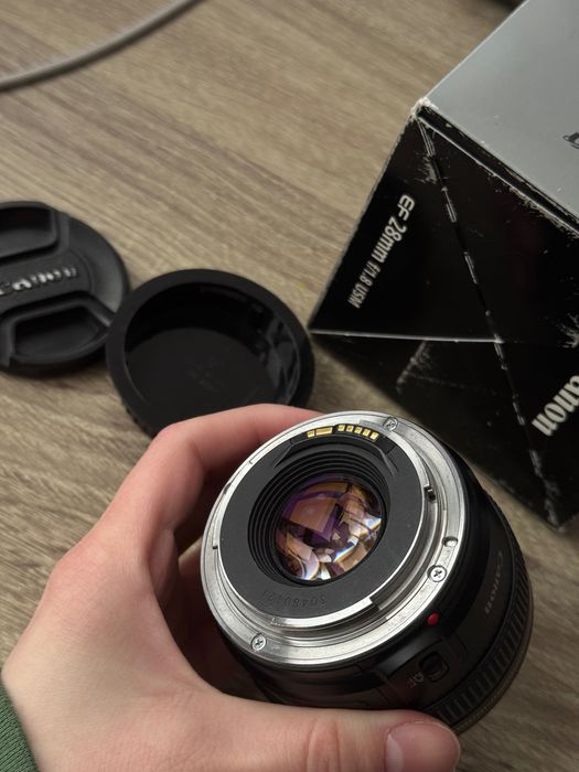 Об'єктив Canon EF 28mm f/1.8 USM фікс, автофокус