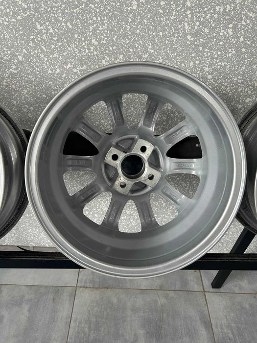 Диски ОРИГИНАЛ 4/98 R15 6J ET35 Dia 58,1