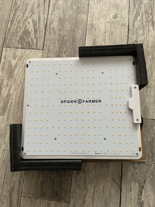 Lampa do roślin LED Spiderfarmer sf-1000