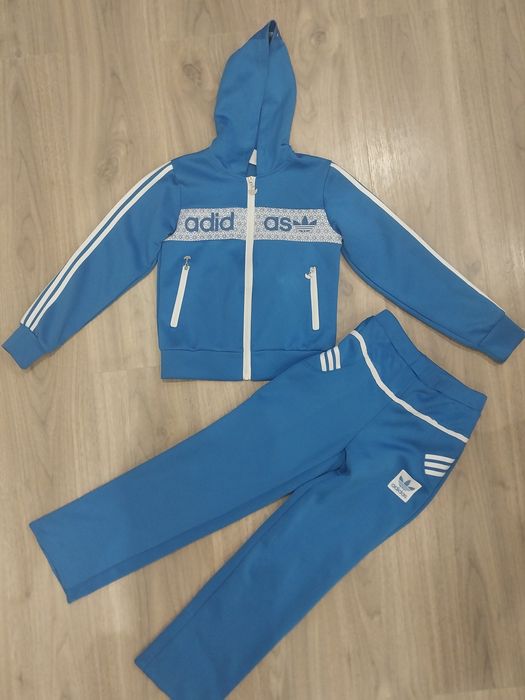 Спортивный костюм на девочку или на мальчика