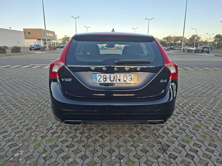 Volvo V60 D4 Cx Automática 2.0 181Cv Diesel 2015 -  Motor Totalmente Revisto