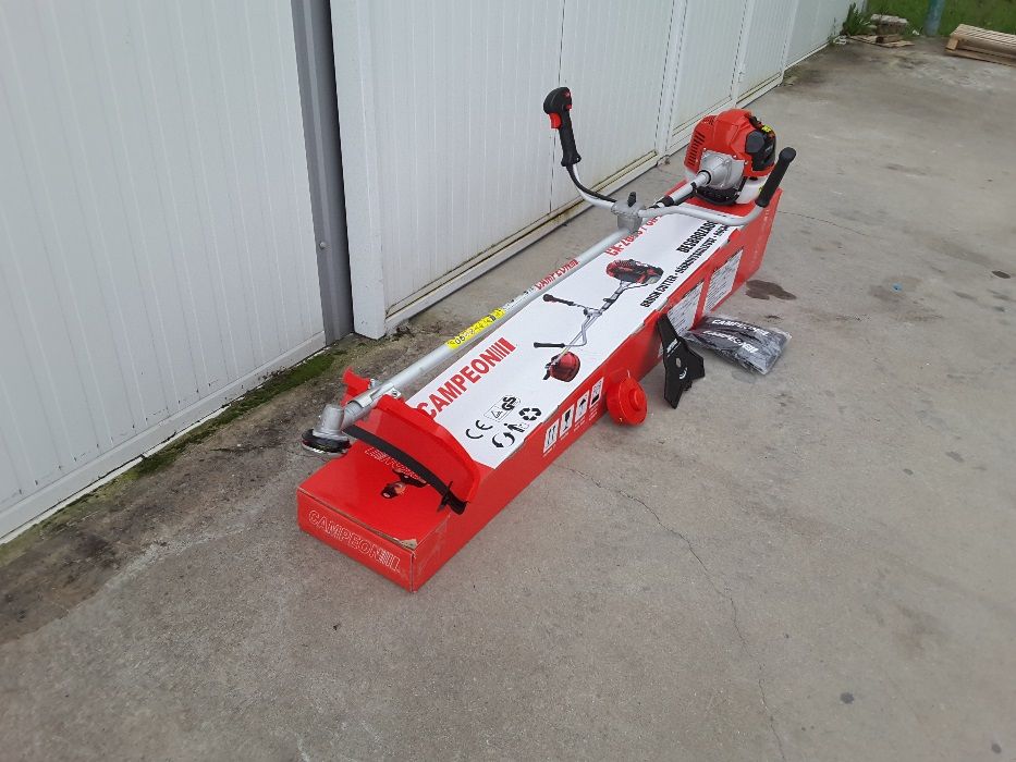 Roçadora Campeon CX-2852 Novo motor de 52cc!